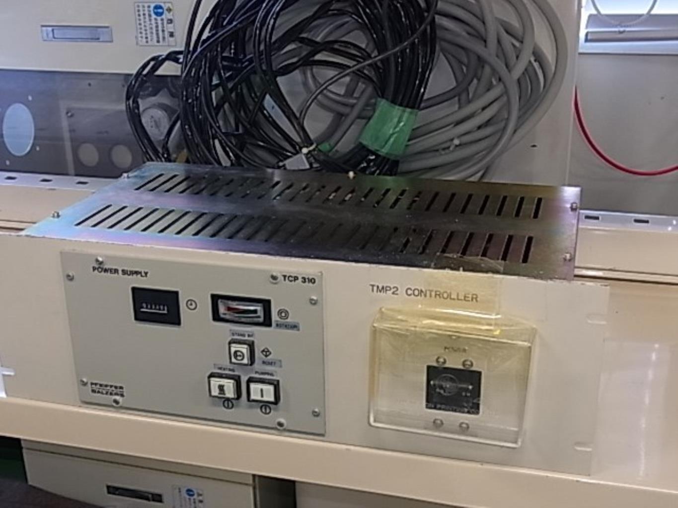ターボポンプ電源