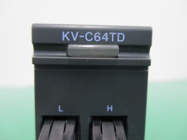 安心の日本製 KEYENCE キーエンス 出力ユニット KV-C64TC